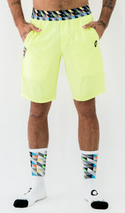 bermuda hombre verde fosfo reciclado