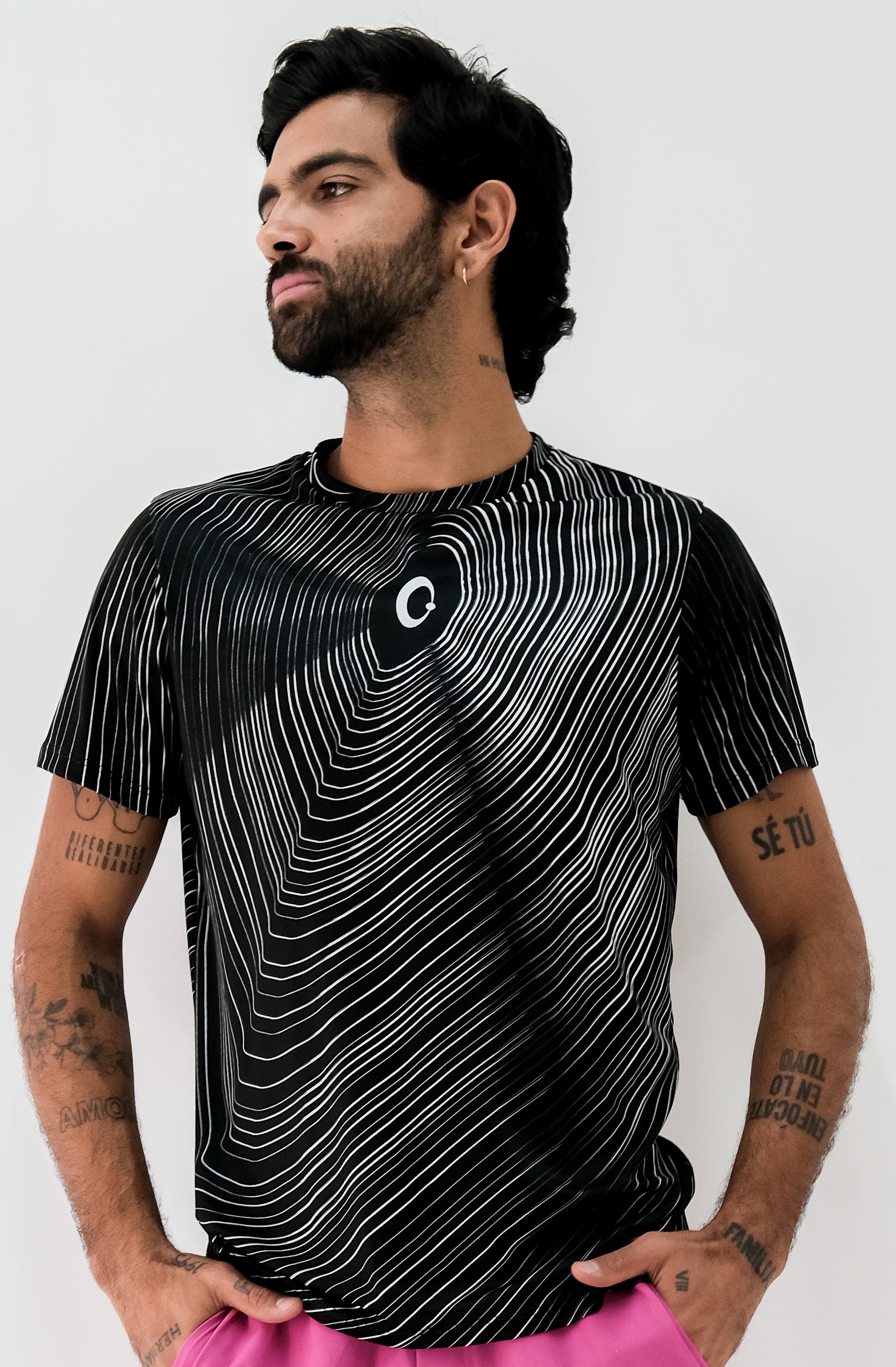 Playera Hombre Clasica Ondas Negra