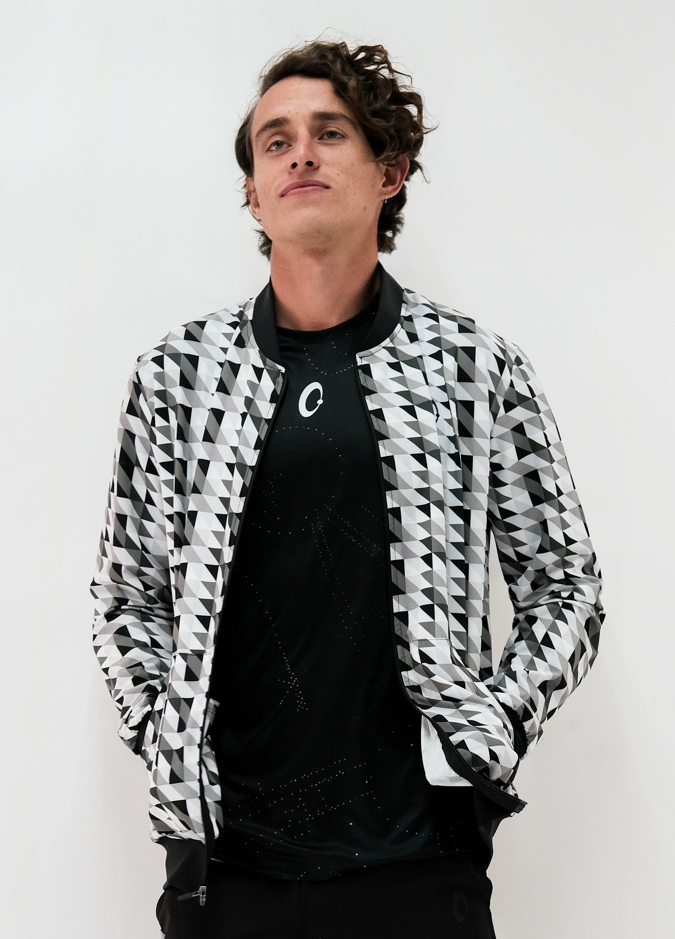 Chamarra Bomber Hombre Triangulos