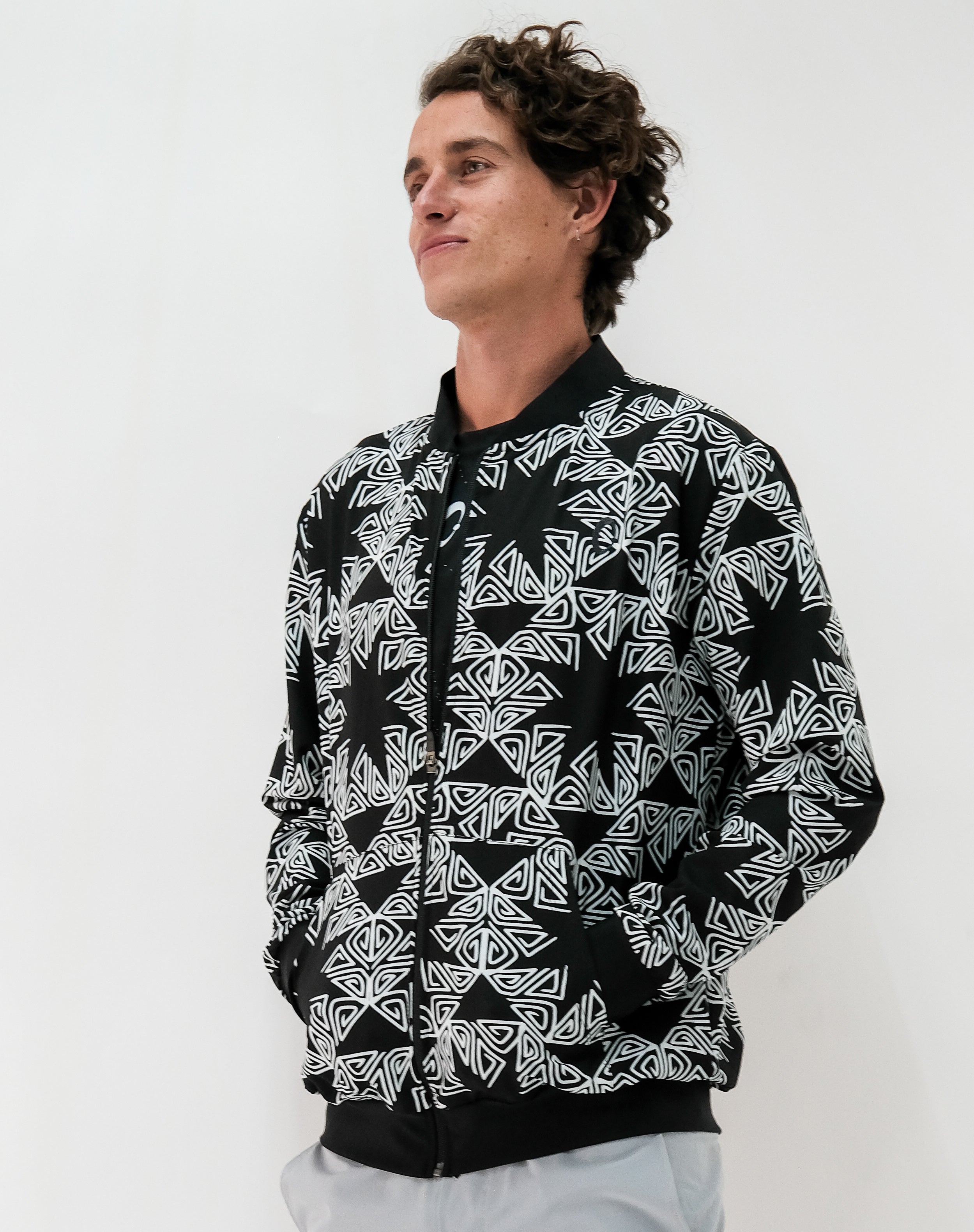 Chamarra Bomber Hombre Triangulos Espiral Mandala