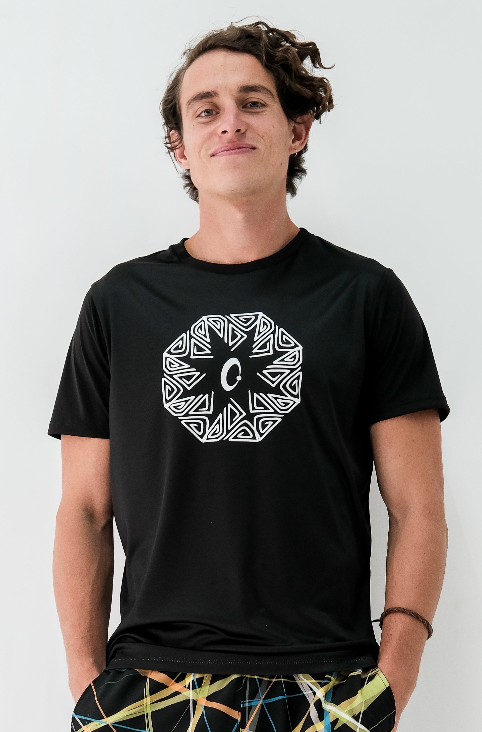 Playera Hombre Clasica espiral triangular estrella