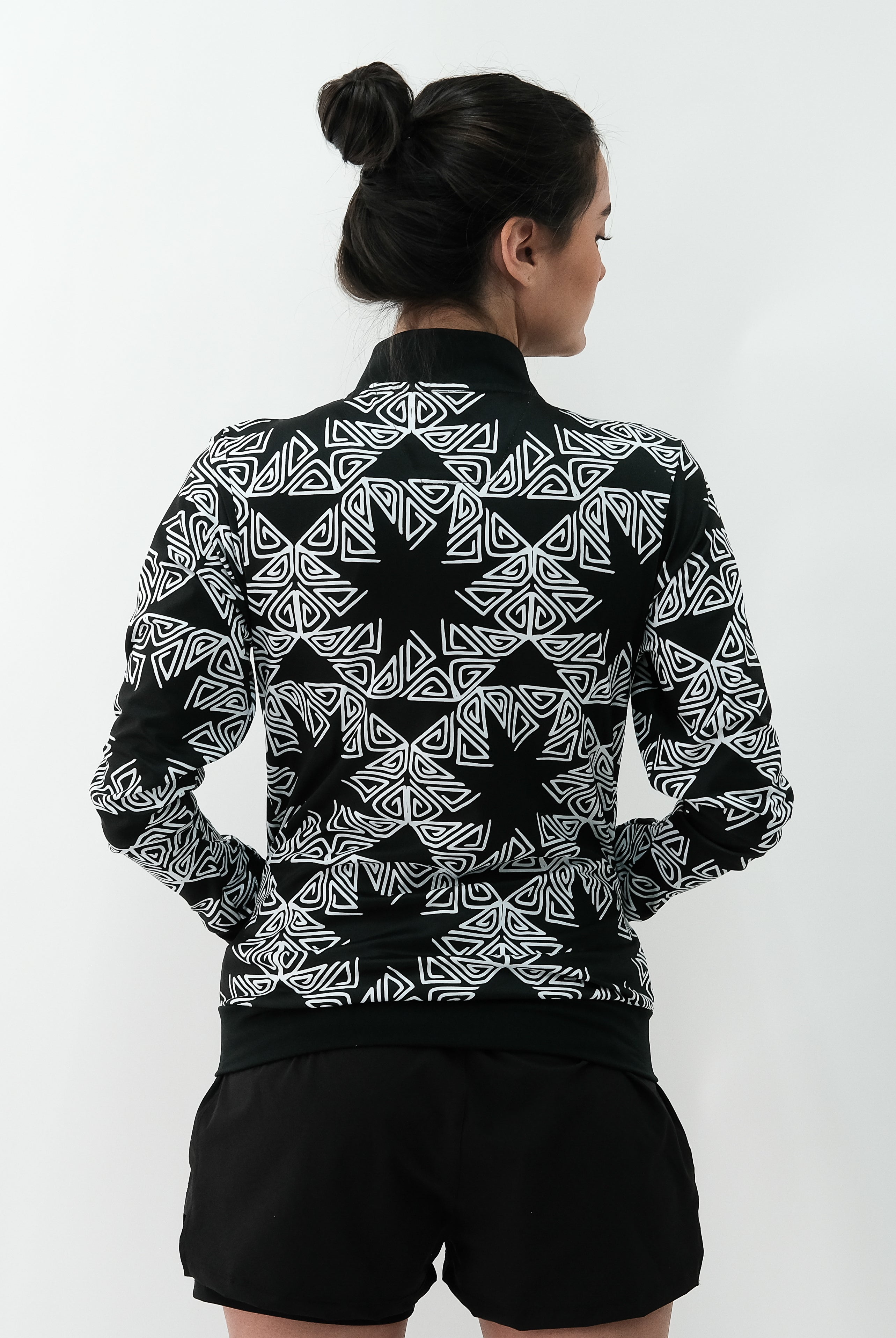 Chamarra Mujer Neck Espiral Triangular Mandala