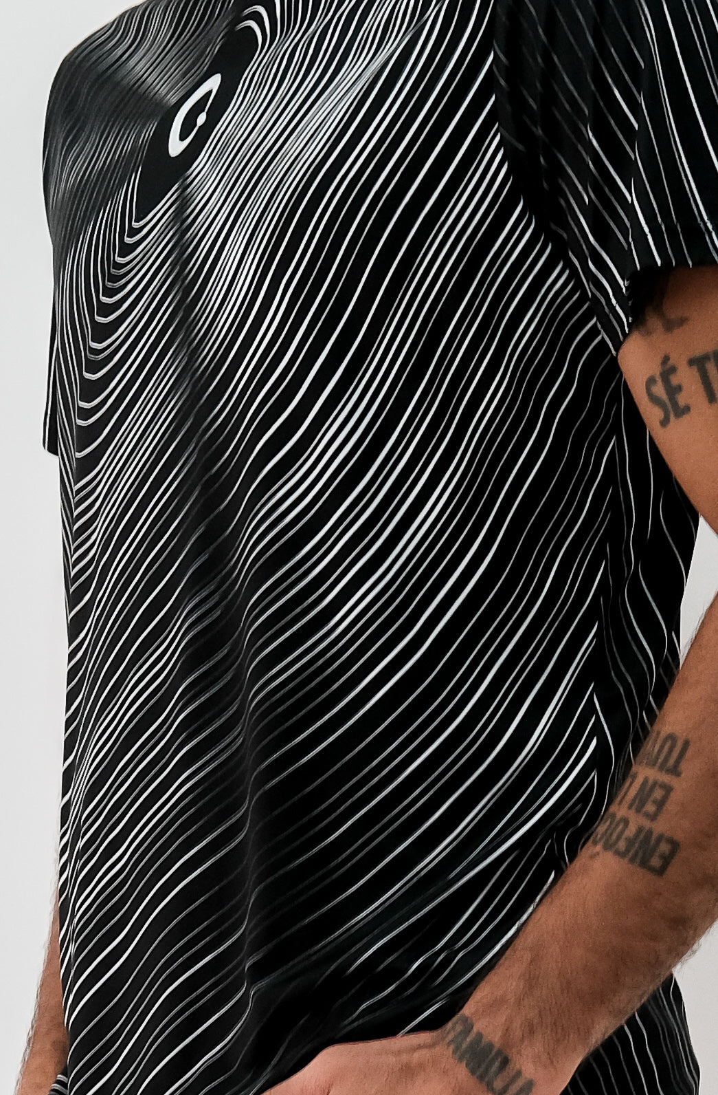 Playera Hombre Clasica Ondas Negra