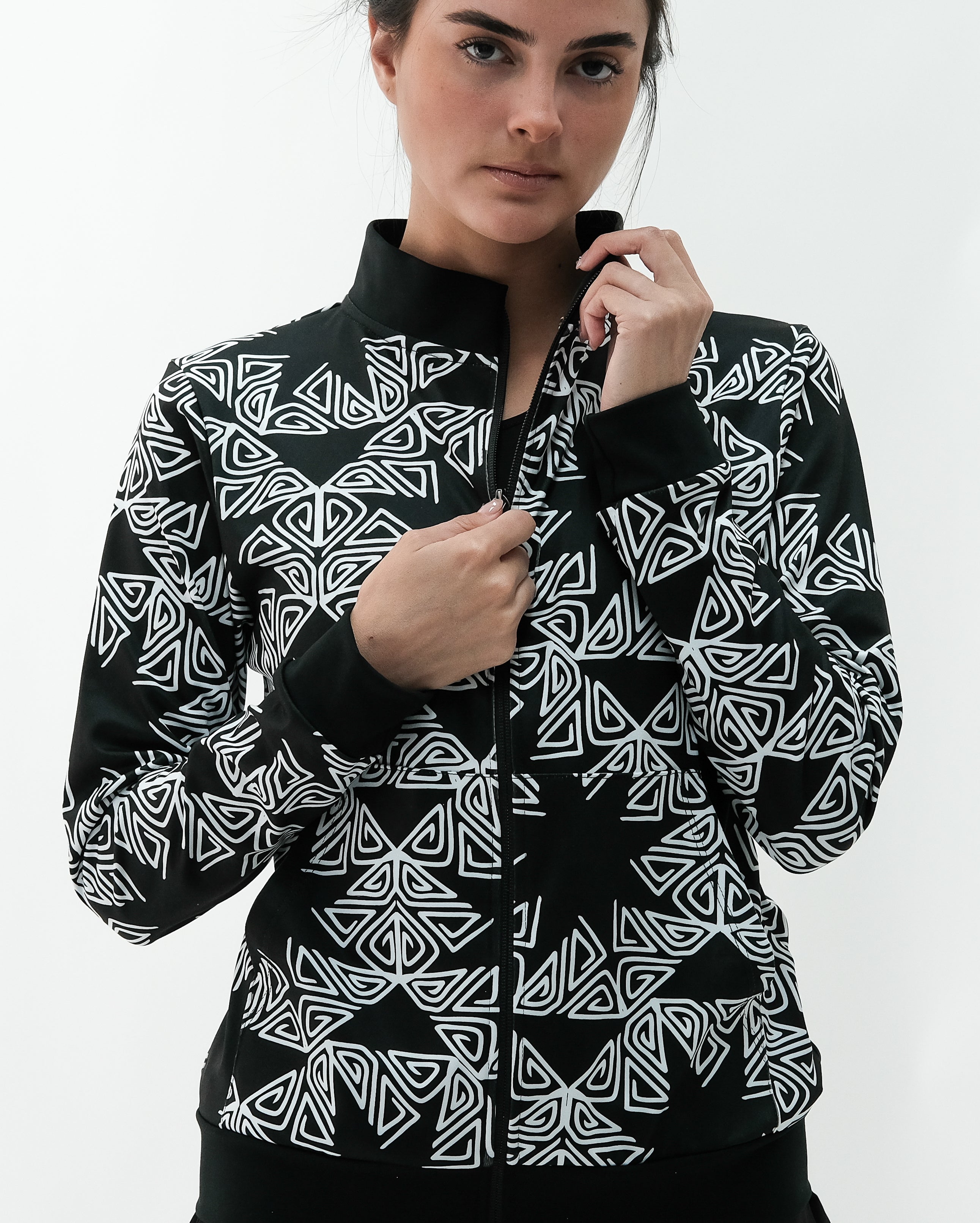 Chamarra Mujer Neck Espiral Triangular Mandala