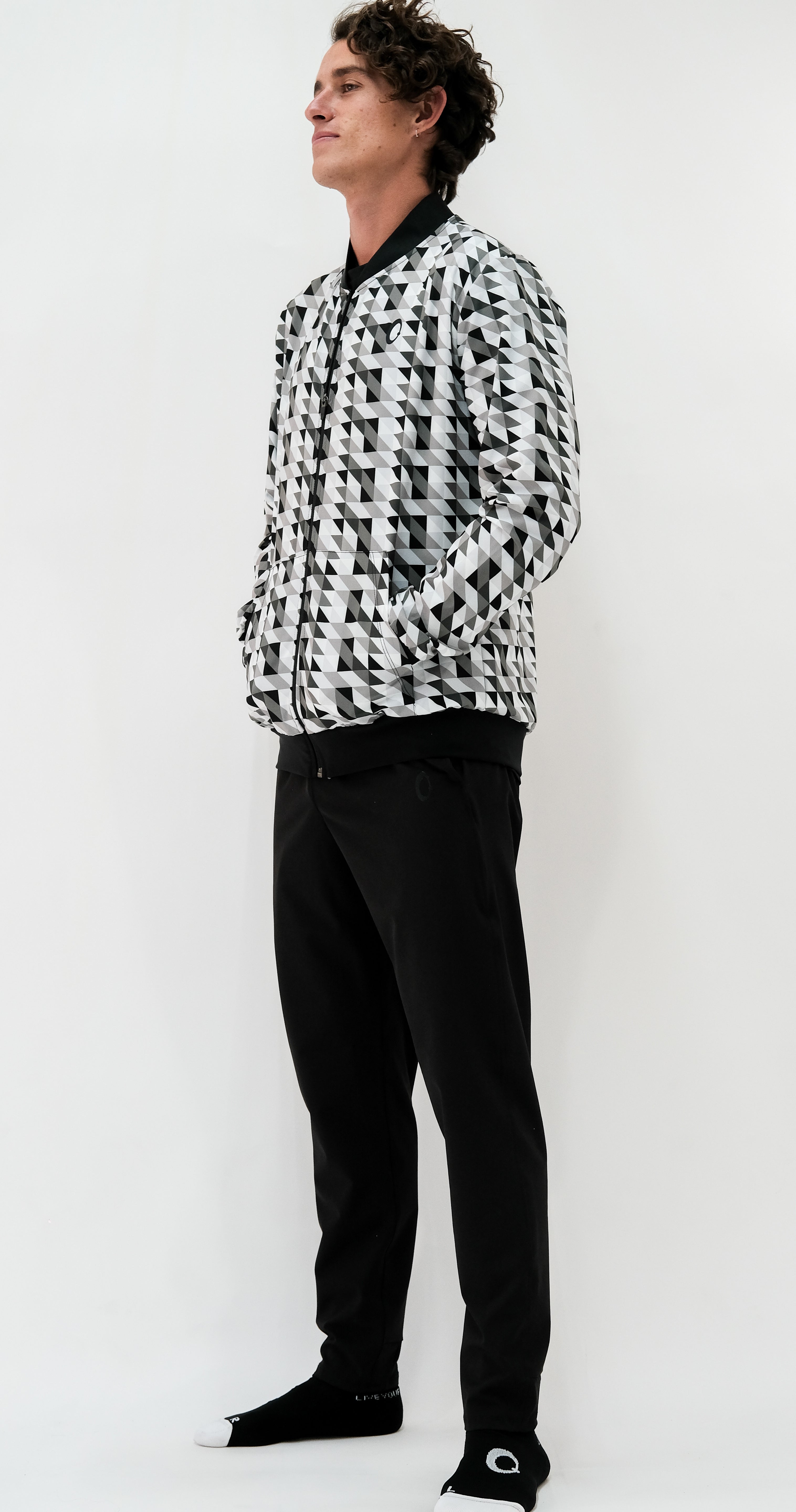 Chamarra Bomber Hombre Triangulos