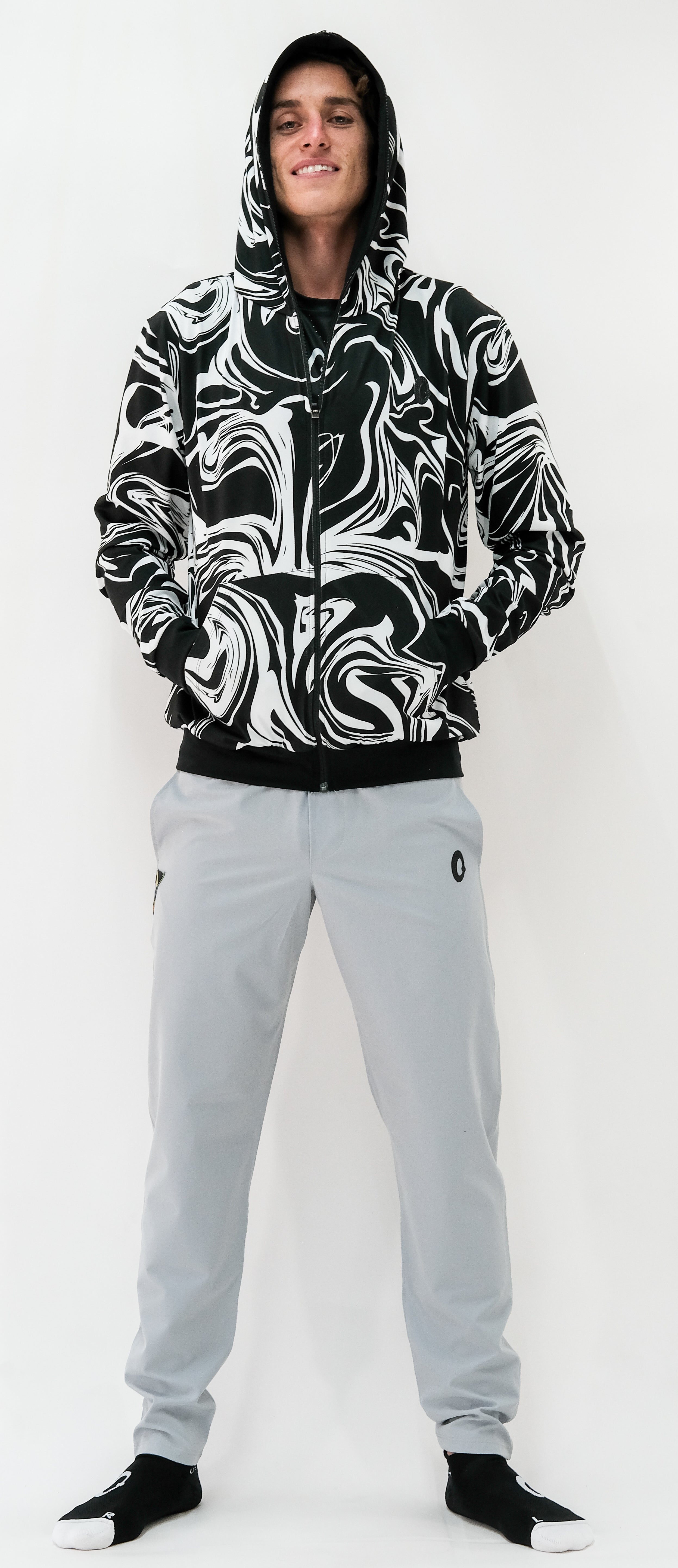 Chamarra con gorro hombre proyecciones